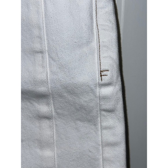 FRAME Le Vintage Bermuda Shorts White Denim Raw Hem High Rise Size 28 LVBSHJE171 - Picture 2 of 7